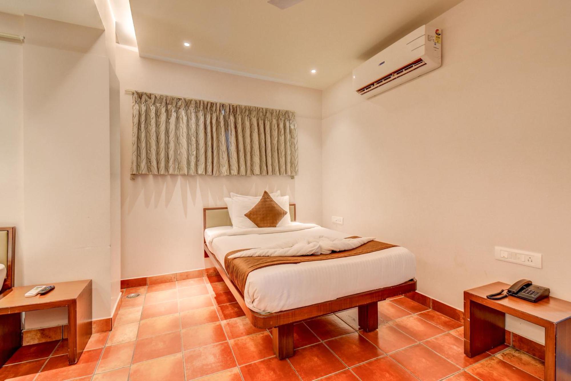 Hotel J N Stay Mysore - 12 Minutes To Mysore Palace Luaran gambar
